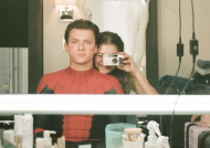 汤姆·霍兰德（Tom Holland）与赞达亚（Zendaya）公布《蜘蛛侠4》剧本：“需要修改，但令人兴奋”；